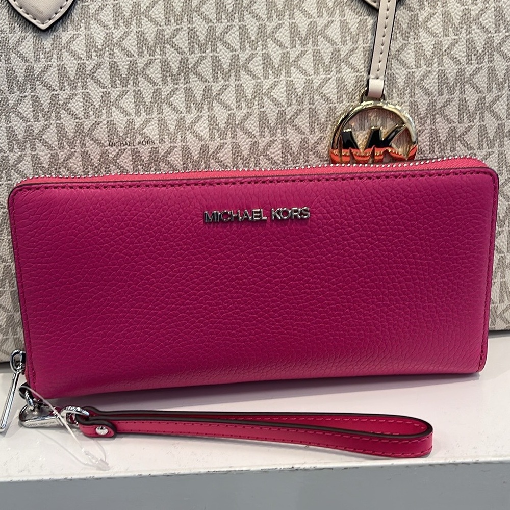 MICHAEL KORS JST Leather Continental Wristlet Phone Case Wallet 
Dragonfruit NWT - Picture 2 of 16